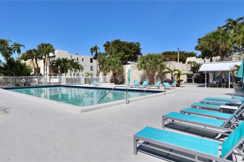 Touwnhouse à vendre à Aventura, Floride: 2 chambres, 104.98 m2 № 1700278 - photo 28