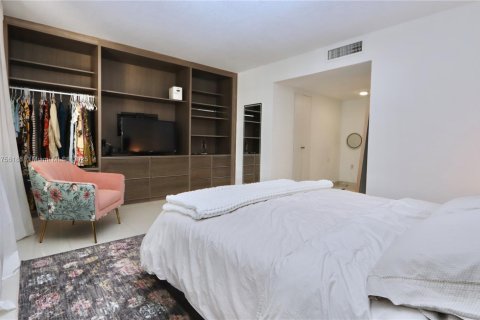 Touwnhouse à vendre à Aventura, Floride: 2 chambres, 104.98 m2 № 1700278 - photo 17