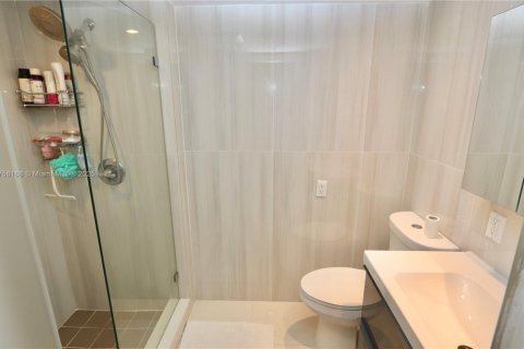 Touwnhouse à vendre à Aventura, Floride: 2 chambres, 104.98 m2 № 1700278 - photo 16