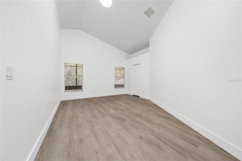 House in Kissimmee, Florida 4 bedrooms, 179.12 sq.m. № 1637534 - photo 25