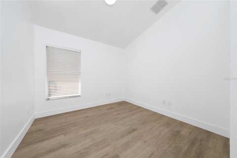 House in Kissimmee, Florida 4 bedrooms, 179.12 sq.m. № 1637534 - photo 4