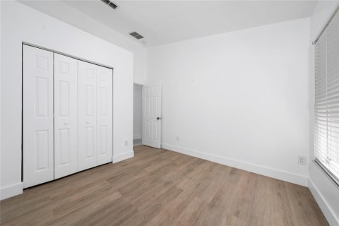 House in Kissimmee, Florida 4 bedrooms, 179.12 sq.m. № 1637534 - photo 28