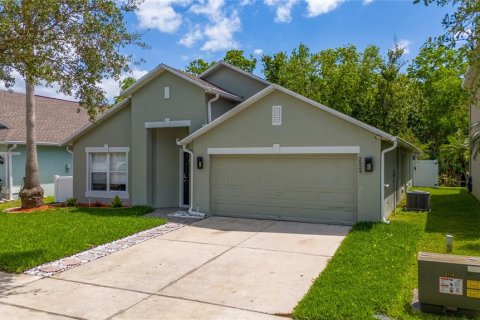 House in Kissimmee, Florida 4 bedrooms, 179.12 sq.m. № 1637534 - photo 13