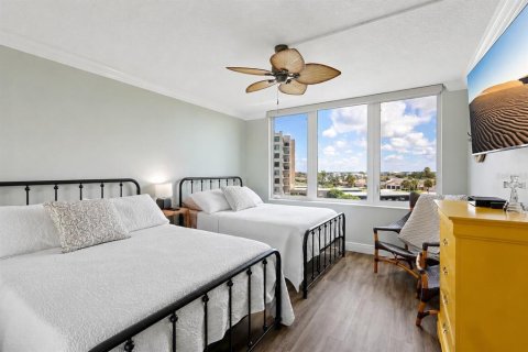 Condominio en venta en Clearwater, Florida, 2 dormitorios, 179.3 m2 № 2347726 - foto 16