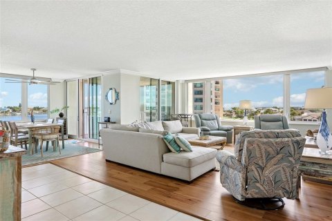 Condominio en venta en Clearwater, Florida, 2 dormitorios, 179.3 m2 № 2347726 - foto 4