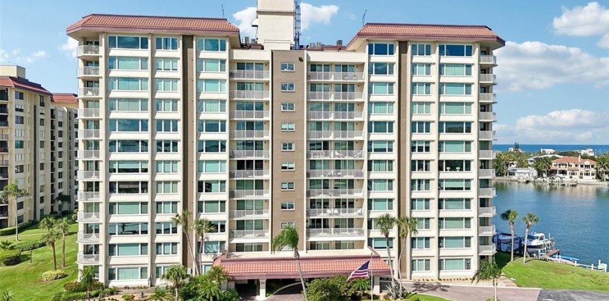 Condominio en Clearwater, Florida, 2 dormitorios № 2347726