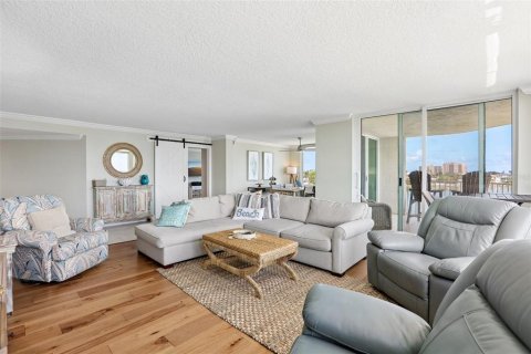 Condominio en venta en Clearwater, Florida, 2 dormitorios, 179.3 m2 № 2347726 - foto 3