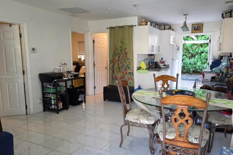 Купить виллу или дом в Помпано-Бич, Флорида 3 спальни, 76.55м2, № 1972839 - фото 10