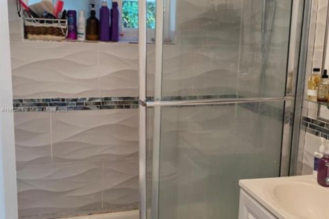 Купить виллу или дом в Помпано-Бич, Флорида 3 спальни, 76.55м2, № 1972839 - фото 5