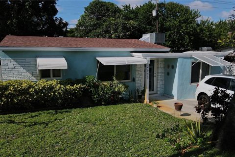 Купить виллу или дом в Помпано-Бич, Флорида 3 спальни, 76.55м2, № 1972839 - фото 21