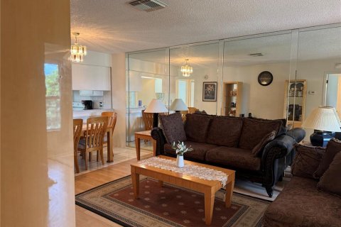 Casa en alquiler en Palm Harbor, Florida, 2 dormitorios, 95.69 m2 № 1824211 - foto 22