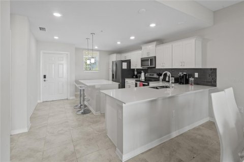 Condo in Kissimmee, Florida, 2 bedrooms  № 1745385 - photo 8