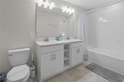 Condo in Kissimmee, Florida, 2 bedrooms  № 1745385 - photo 16