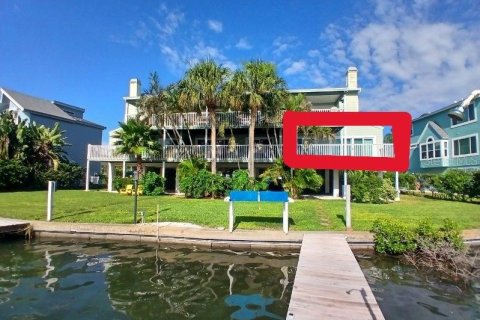 Condo à Indian Rocks Beach, Floride, 2 chambres № 2109452