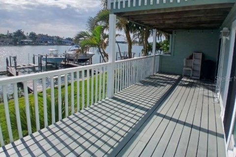 Copropriété à louer à Indian Rocks Beach, Floride: 2 chambres, 101.26 m2 № 2109452 - photo 10