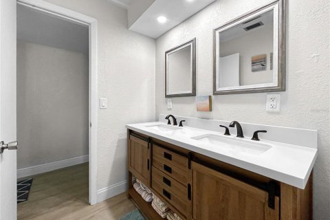 Copropriété à louer à Indian Rocks Beach, Floride: 2 chambres, 101.26 m2 № 2109452 - photo 26