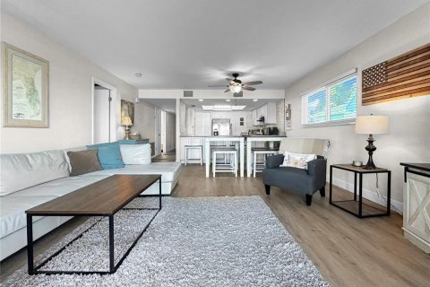 Copropriété à louer à Indian Rocks Beach, Floride: 2 chambres, 101.26 m2 № 2109452 - photo 19
