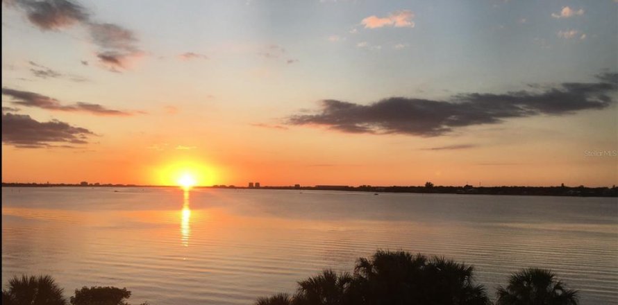 Condo in Bradenton, Florida, 2 bedrooms  № 1916501
