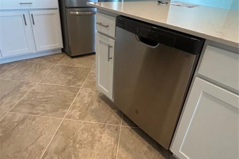 Condo in Bradenton, Florida, 2 bedrooms  № 1916501 - photo 14