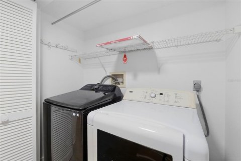 Condo in Clearwater, Florida, 2 bedrooms  № 2370762 - photo 19