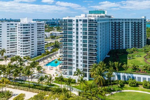 Copropriété à louer à Bal Harbour, Floride: 1 chambre, 83.24 m2 № 2055787 - photo 17
