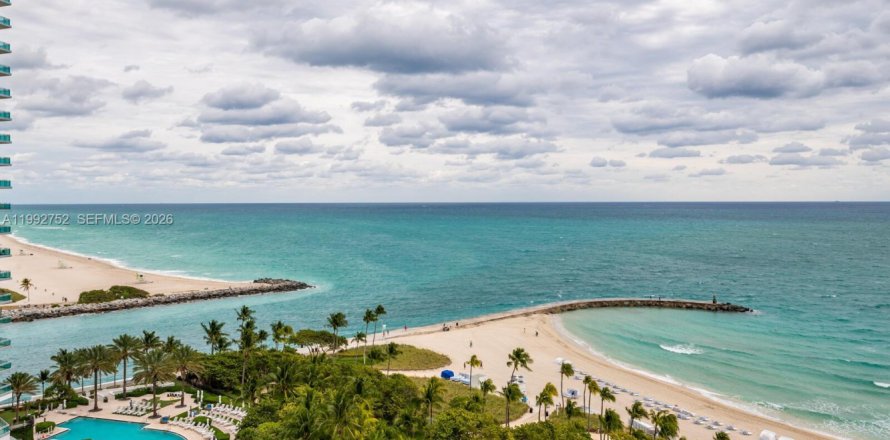 Condo à Bal Harbour, Floride, 1 chambre  № 2055787