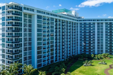 Copropriété à louer à Bal Harbour, Floride: 1 chambre, 83.24 m2 № 2055787 - photo 15