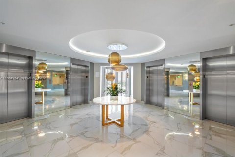 Copropriété à louer à Bal Harbour, Floride: 1 chambre, 83.24 m2 № 2055787 - photo 25