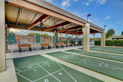 Condo in Coconut Creek, Florida, 2 bedrooms  № 1708755 - photo 24