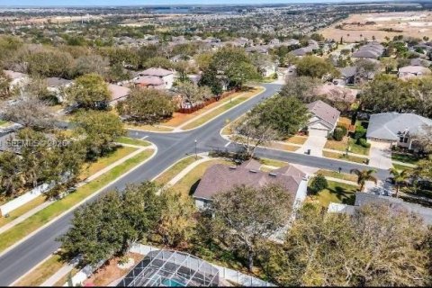 House in Clermont, Florida 4 bedrooms, 222.97 sq.m. № 2036281 - photo 23