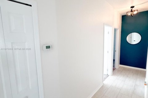 House in Clermont, Florida 4 bedrooms, 222.97 sq.m. № 2036281 - photo 7