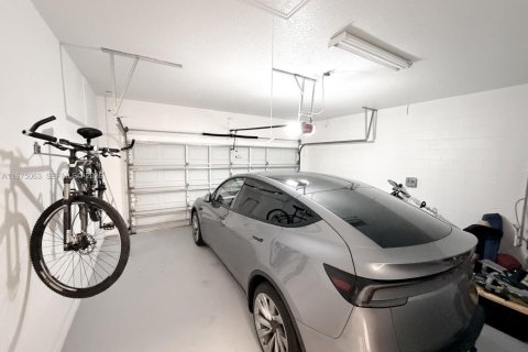 House in Clermont, Florida 4 bedrooms, 222.97 sq.m. № 2036281 - photo 20