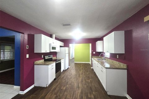 House in Lakeland, Florida 3 bedrooms, 131.74 sq.m. № 1901953 - photo 5