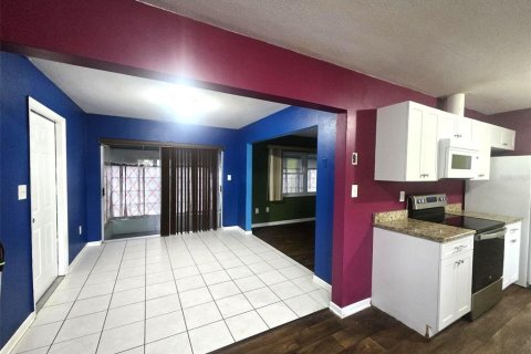 House in Lakeland, Florida 3 bedrooms, 131.74 sq.m. № 1901953 - photo 9