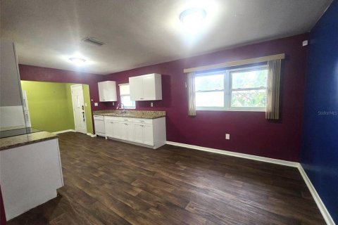 House in Lakeland, Florida 3 bedrooms, 131.74 sq.m. № 1901953 - photo 10