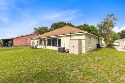 Touwnhouse à vendre à Kissimmee, Floride: 3 chambres, 148.92 m2 № 2211090 - photo 17