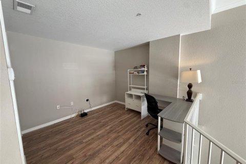 Condo in Tampa, Florida, 1 bedroom  № 2093571 - photo 15