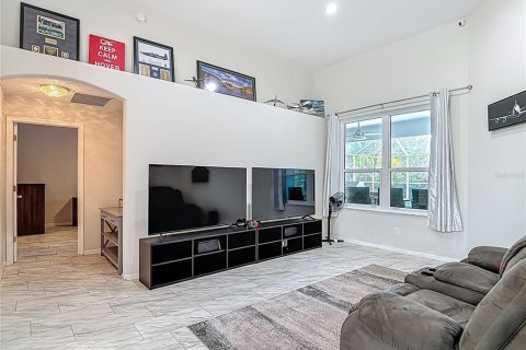 Villa ou maison à vendre à Lutz, Floride: 4 chambres, 233.65 m2 № 1758142 - photo 12