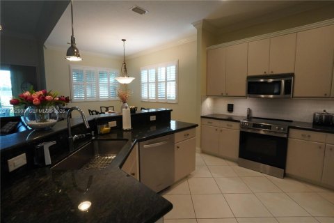 Купить виллу или дом в Порт-Сент-Луси, Флорида 2 спальни, 196.3м2, № 2007975 - фото 9