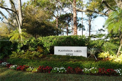 Дом в Порт-Сент-Луси, Флорида 2 спальни, 196.3м2 № 2007975