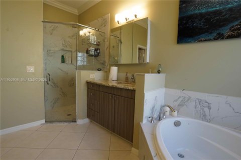 Купить виллу или дом в Порт-Сент-Луси, Флорида 2 спальни, 196.3м2, № 2007975 - фото 22