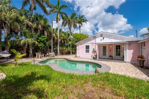 Villa ou maison à vendre à Punta Gorda, Floride: 2 chambres, 99.31 m2 № 2313494 - photo 3