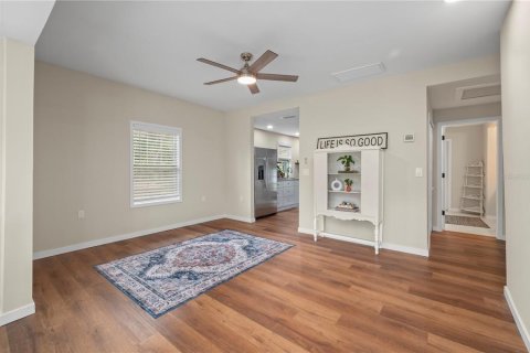 Villa ou maison à vendre à Punta Gorda, Floride: 2 chambres, 99.31 m2 № 2313494 - photo 13