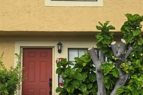Condo in Winter Park, Florida, 2 bedrooms  № 2400292