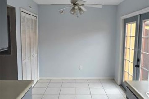 Condo in Winter Park, Florida, 2 bedrooms  № 2400292 - photo 6