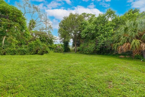 Casa en venta en Fort Pierce, Florida, 3 dormitorios, 102.56 m2 № 1160019 - foto 1