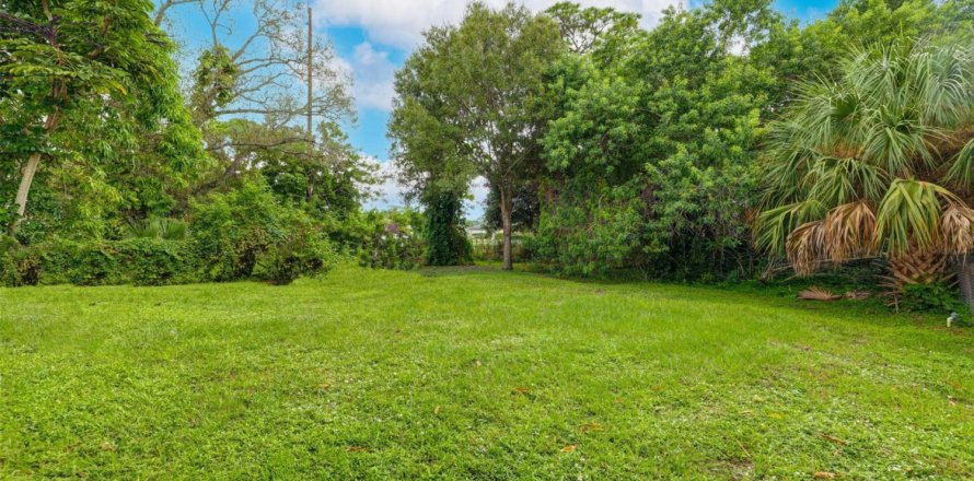 Casa en Fort Pierce, Florida 3 dormitorios, 102.56 m2 № 1160019