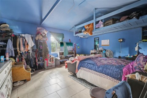 Casa en venta en Miramar, Florida, 4 dormitorios, 162.3 m2 № 1992649 - foto 24