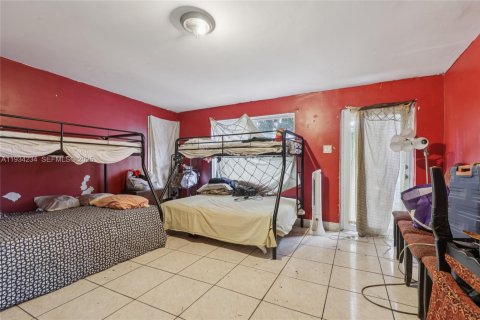 Casa en venta en Miramar, Florida, 4 dormitorios, 162.3 m2 № 1992649 - foto 16