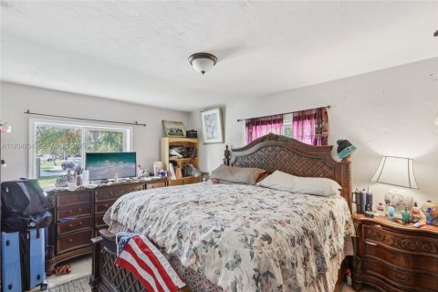 Casa en venta en Miramar, Florida, 4 dormitorios, 162.3 m2 № 1992649 - foto 20